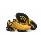 Air Max Plus Tn Frequency Pack Gul Svart AV7940-700 Män Skor Air Max Plus Tn Frequency Pack Gul Svart AV7940-700 Män Skor